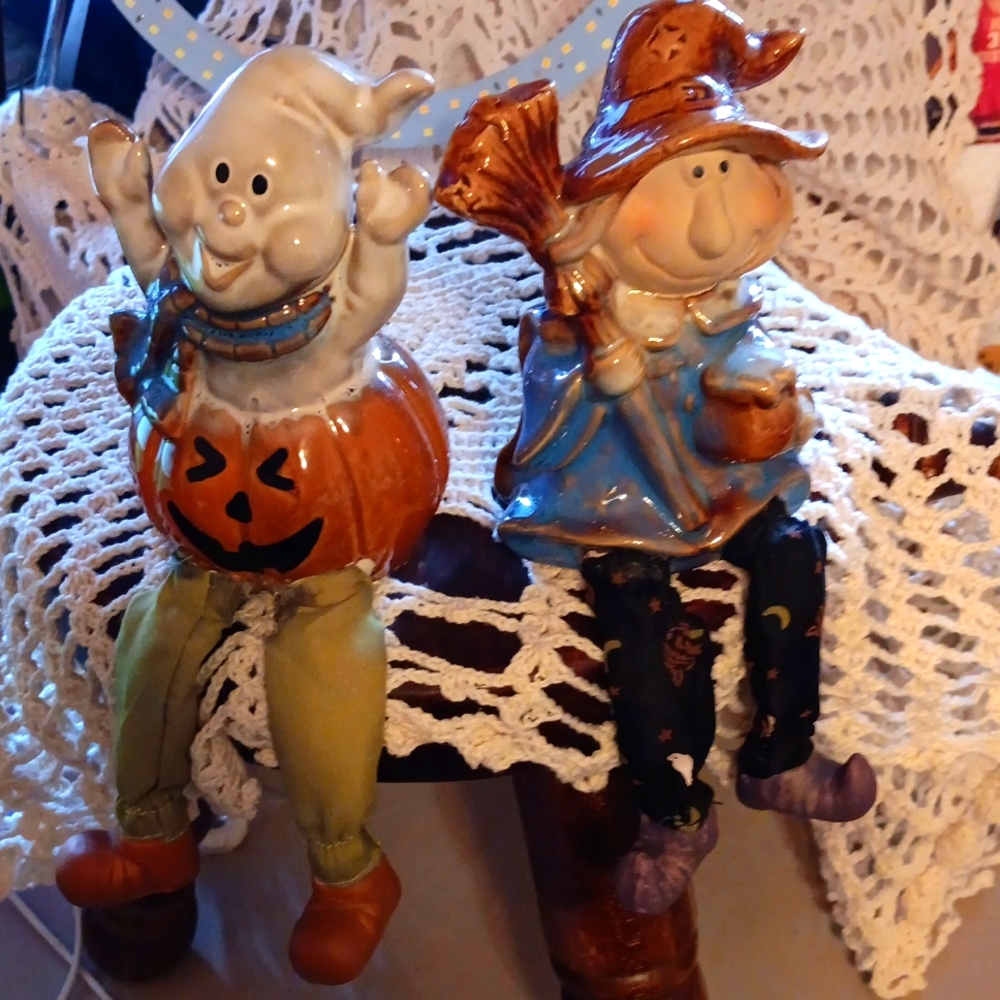 Ceramic Holiday Shelf Sitters